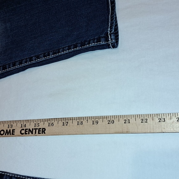 Maurices Premium Denim Capris. Size 7/8 Regular. - Picture 7 of 10